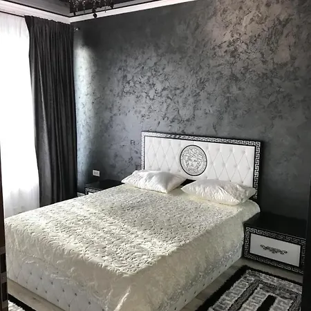 Mamaia Nord Apartament Lux דירה *