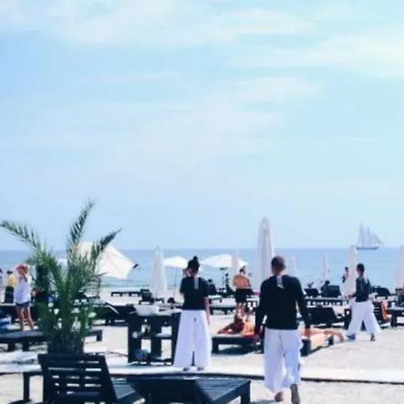 Mamaia Nord Apartament Lux *